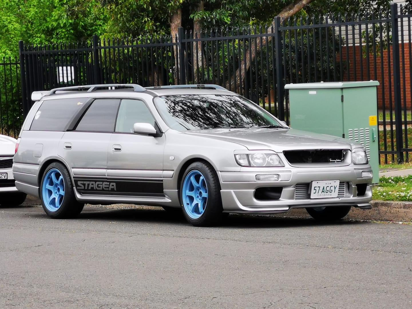 Nissan Stagea Door Graphics